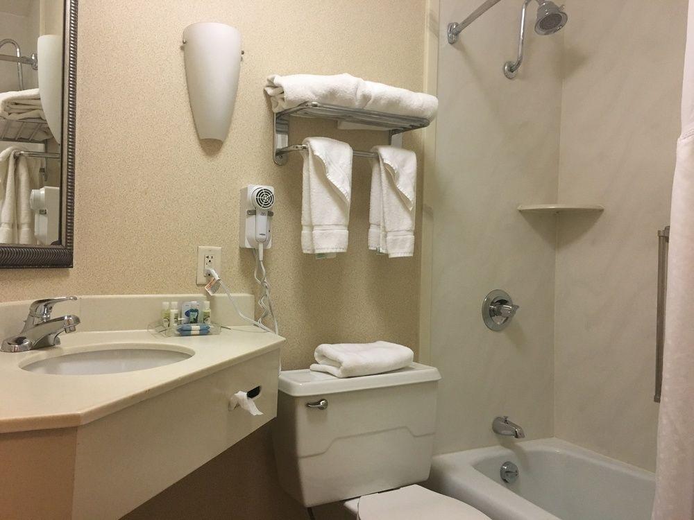 Quality Inn Oneonta Cooperstown Area Exterior photo