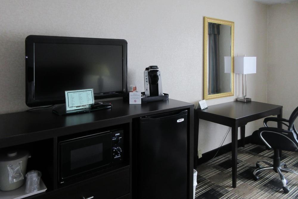 Quality Inn Oneonta Cooperstown Area Exterior photo